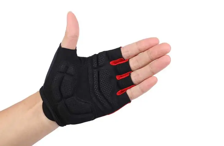 sports gloves for gym
